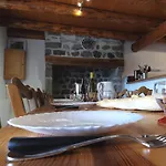Holiday home Familial Avec Cour, Ping-pong, Proche Lyon Et Clermont-ferrand - Fr-1-582-330 Mezeres