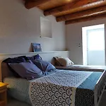 Familial Avec Cour, Ping-pong, Proche Lyon Et Clermont-ferrand - Fr-1-582-330 Mezeres