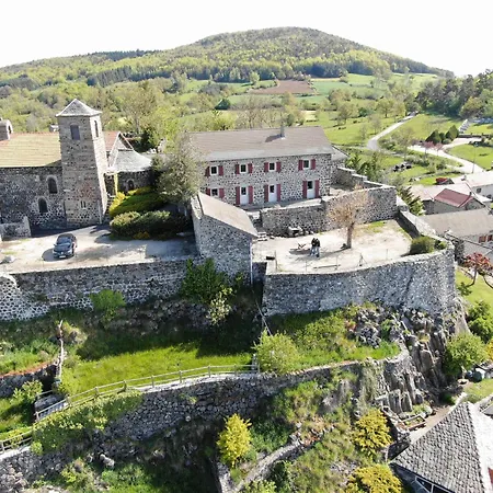Familial Avec Cour, Ping-pong, Proche Lyon Et Clermont-ferrand - Fr-1-582-330 * Mezeres