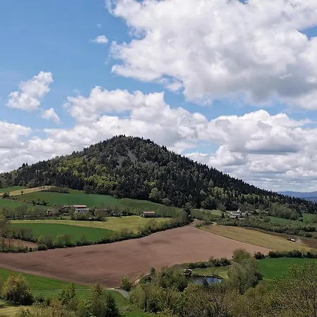 Casa di campagna Familial Avec Cour, Ping-pong, Proche Lyon Et Clermont-ferrand - Fr-1-582-330 Mezeres