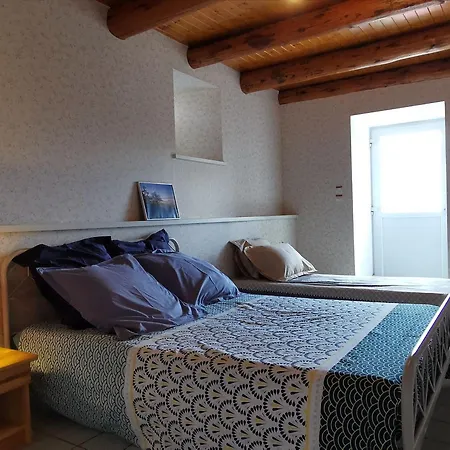 Familial Avec Cour, Ping-pong, Proche Lyon Et Clermont-ferrand - Fr-1-582-330 Mezeres