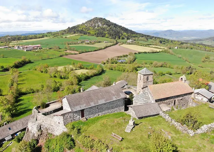 Familial Avec Cour, Ping-pong, Proche Lyon Et Clermont-ferrand - Fr-1-582-330 Holiday home